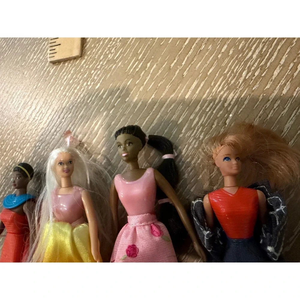 Lot Fashion Dolls Mattel Barbie African American / WhiteHair Women Girl Figure